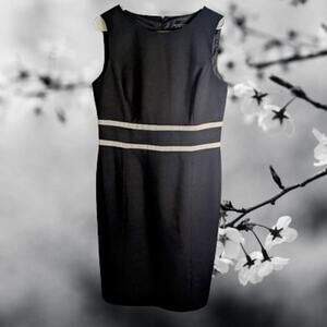 Black Label Evan Picone 10 sleeveless black and white lined woman's dress.